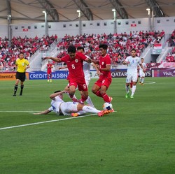 Wasit Shen Yinhao Viral di Medsos, Netizen RI Geram Lempar Sepeda