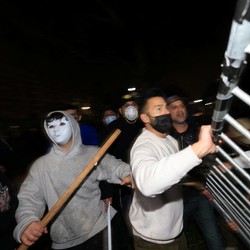Bak RI 98! Demo Besar-besaran Mahasiswa AS Chaos-300 Ditangkap