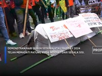Keranda Jenazah & Kostum Hantu Warnai Demo Hari Buruh di Patung Kuda