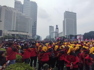 Massa Buruh Long March ke Bundaran HI, Lalin Macet
