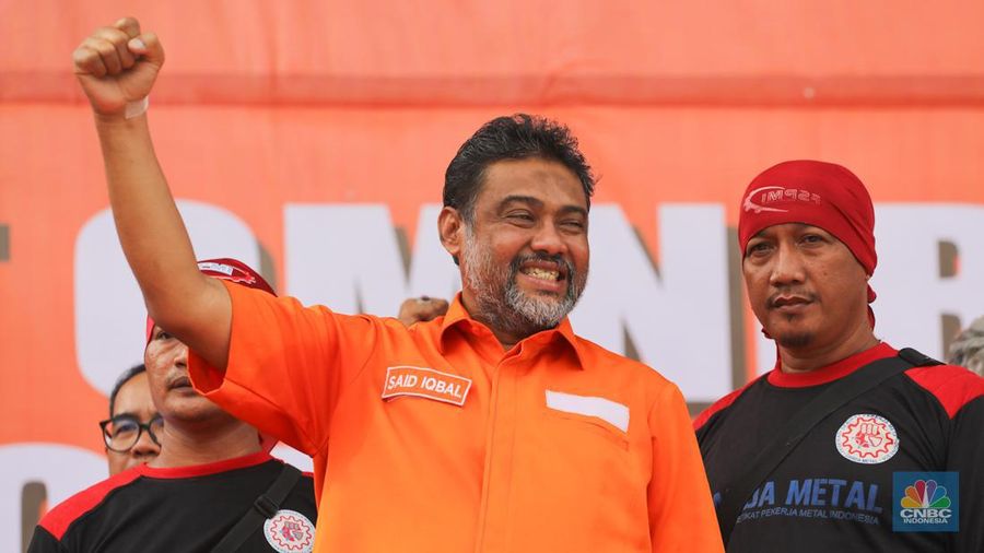 Presiden Partai Buruh, Said Iqbal saat acara May Day Fiesta di Stadion Madya, Senayan, Jakarta, Rabu (1/5/2025). (CNBC Indonesia/Faisal Rahman)