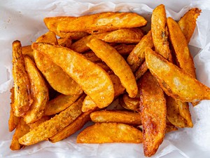 Resep Potato Wedges ala Kafe yang Renyah Gurih Untuk Camilan