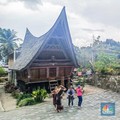 Keluarga Batak Ini Ogah Foya-Foya, Alihkan Duit Buat Nabung 1 Ton Emas
