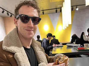 Di Balik Penampilan Baru Mark Zuckerberg yang Bikin Kaget
