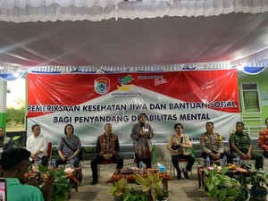 Risma Tampung Keluhan Warga Sumba Timur, Janji Bakal Asesmen-Turunkan Tim