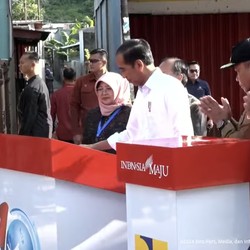 Jokowi 'Siram' Rp211 Miliar Demi Bikin Jalan Daerah NTB Mulus