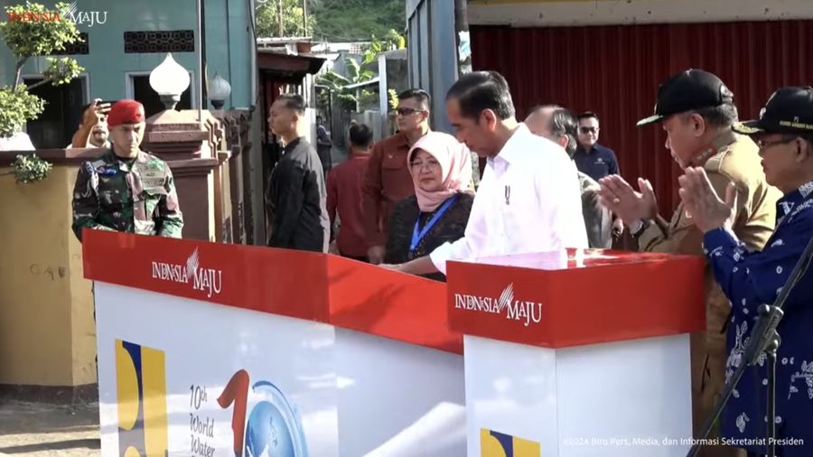 Presiden Jokowi Resmikan Inpres Jalan Daerah di NTB, NTB, Kamis, (2 Mei 2024). (Tangakpan Layar Youtube Sekretariat Presiden)