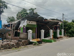 Panjang Urusan Warga Robohkan Rumah Terduga Pelaku Pemerkosaan di Jeneponto