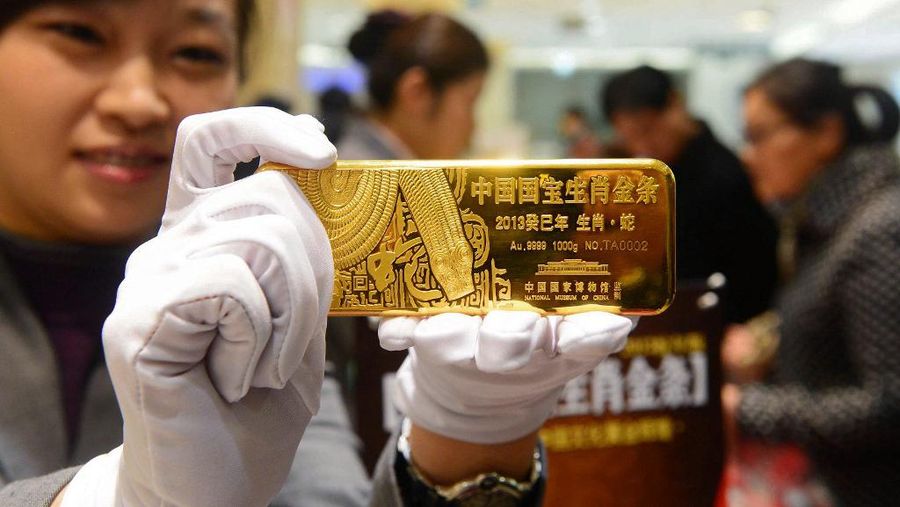Ilustrasi emas China. (AFP)