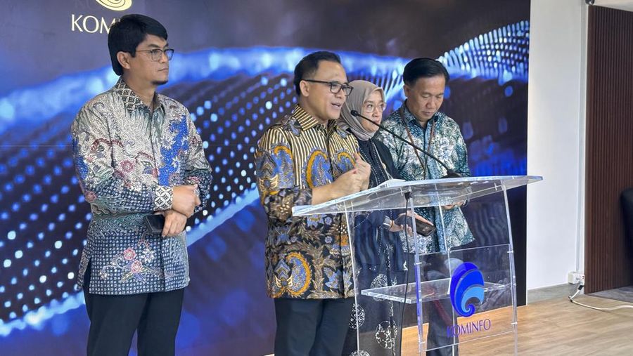Menteri PAN RB, Abdullah Azwar Anas saat konferensi pers progres pengadaan ASN 2024 di Jakarta, Jumat (3/5/2024). (CNBC Indonesia/Firda)
