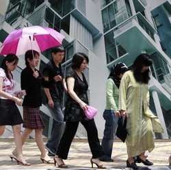 Hore! Gaji PNS Naik sampai 13% di Malaysia, Lebih Tinggi dari RI?