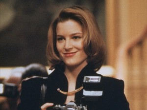 Andy Garcia Pinjamkan Coat Agar Bridget Fonda Tak Telanjang di Set The Godfather