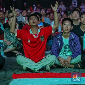 Potret Penonton Nobar Kecewa, Timnas U-23 Gagal Juara 3 Piala Asia