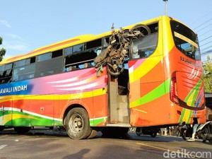 Tragedi 2 Kecelakaan Maut Tewaskan 5 Orang di Bojonegoro