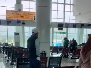 Heboh Eks Bupati Bone Bolango Tersangka Bansos Berada di Bandara Gorontalo