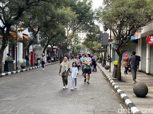 Penutupan Jalan Braga Diklaim Mengurangi Polusi Bandung, Warga Bahagia