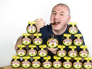 Ketagihan! Pria Ini Makan Marmite Buat Sarapan Selama 35 Tahun