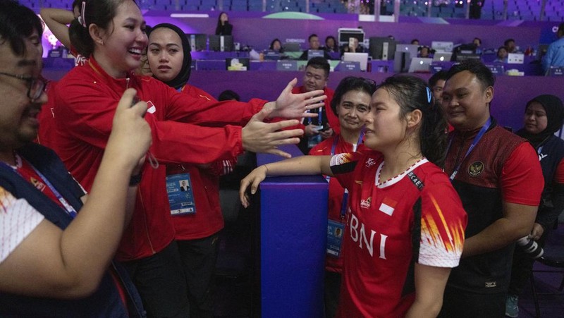Pebulutangkis Ganda Putra Indonesia Fajar Alfian dan Rian Ardianto saat berlaga di Thomas Cup. (AP/Ng Han Guan)