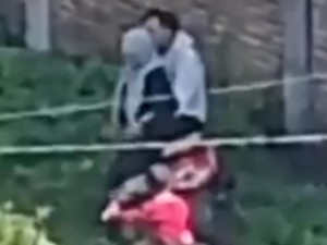 Polisi-Satpol PP Buru Sejoli Mesum Depan Anak di Taman Semeru Probolinggo