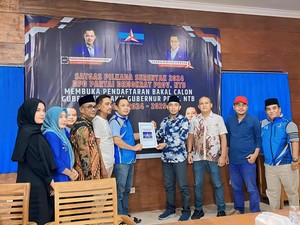 Zulkieflimansyah-Lalu Gita Daftar Calon Gubernur NTB lewat Demokrat