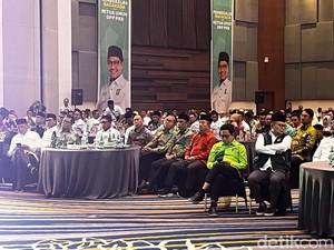 Cak Imin Beri Pembekalan ke Bakal Cakada PKB di Makassar, Danny-IAS Hadir