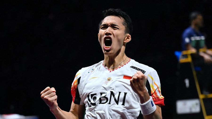 Ekspresi pebulutangkis Indonesia, Jonathan Christie saat lag final Thomas Cup 2024 di di Chengdu, China, Minggu (5/5/2024).(AFP/WANG ZHAO)