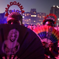 Potret Penonton Terbius Konser 'The Celebration Tour' Madonna