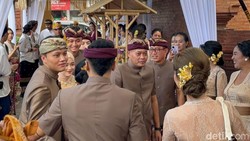 Kenakan Pakaian Adat Bali, Rizky Febian dan Sule Tiba di Rumah Mahalini