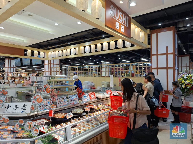 Suasana gerai Oishiwa di Transmart Centrak Park, Jakarta, Minggu (5/52024). (CNBC Indonesia/Khoirul Anam)