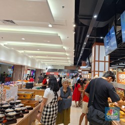 Potret Warga Serbu Makanan Jepang Autentik di Gerai Oishiwa Transmart