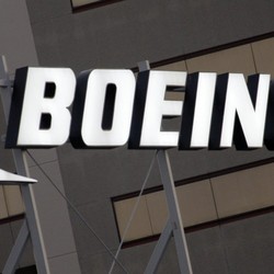 Pesawat Boeing Tergelincir dari Landasan Pacu Bandara Senegal, 11 Luka