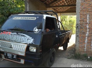 Unik! Ada Jalan Lintasi Tengah Rumah Warga di Demak, Begini Ceritanya
