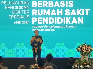 Jokowi: 59% Dokter Spesialis Masih Terpusat di Pulau Jawa