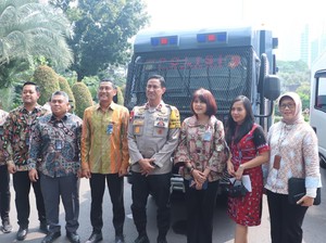 Polda Metro Jaya Terima Hibah 4 Unit Kendaraan Operasional