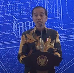 Di Depan Kepala Daerah, Jokowi Pamer Bangun 42 Bendungan & 2049 Km Tol