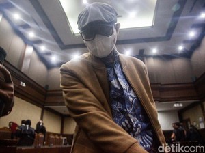 Jaksa Ungkap Gazalba Minta Kirim Barang yang Lebih Dalam Lagi ke Fify