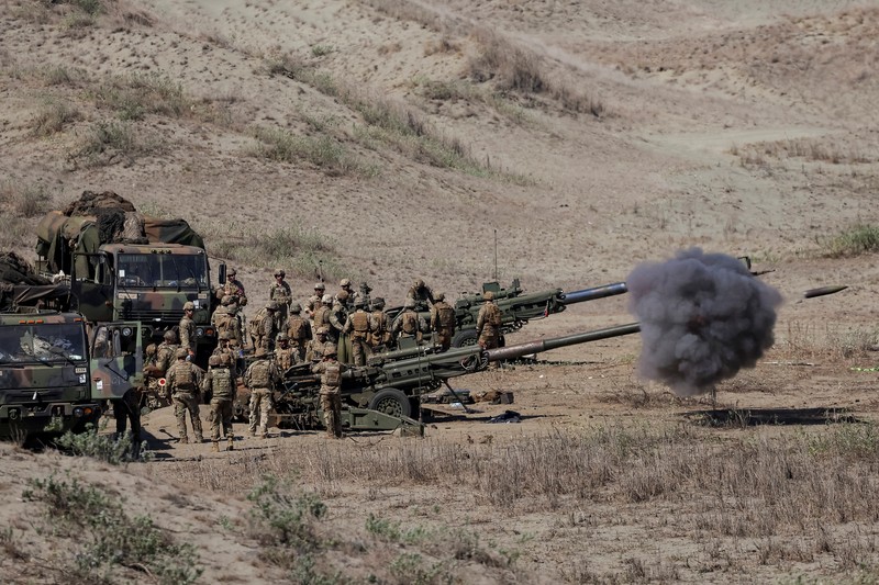 Tentara AS dan Filipina saat latihan militer gabungan tahunan di Laoag, Ilocos Norte, Filipina, Senin (6/5/2024). (REUTERS/Eloisa Lopez) Tentara AS dan Filipina saat latihan militer gabungan tahunan di Laoag, Ilocos Norte, Filipina, Senin (6/5/2024). (REUTERS/Eloisa Lopez)