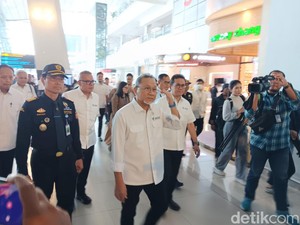 Zulhas Sebut Barang PMI yang Tertahan Bea Cukai Sudah Bisa Diambil