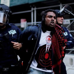 AS Darurat Islamofobia, Aksi Antimuslim Melejit 70% sejak Perang Gaza