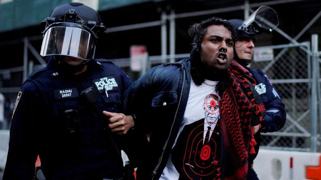 Menguak Skandal "Proyek Esther", Upaya AS Bungkam Warga Pro-Palestina
