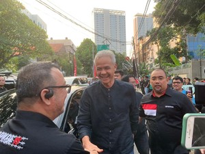 Ganjar Pranowo Hadiri Halalbihalal Barikade 98