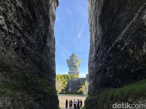 GWK Tiadakan Kembang Api Tahun Baru 2026, Diganti Laser Show