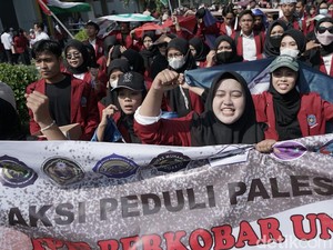 Ribuan Mahasiswa Muhammadiyah Sidoarjo Turun Jalan Bela Palestina