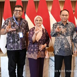 XL Axiata Bertemu Menkominfo, Ternyata Bahas Merger dengan Smartfren