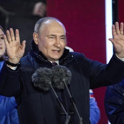 Putin Bisa Tumbang, NATO Siapkan Senjata Super Rp 18 T