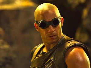 Sinopsis Film The Chronicles of Riddick, Saat Buronan Jadi Pemimpin Takdir