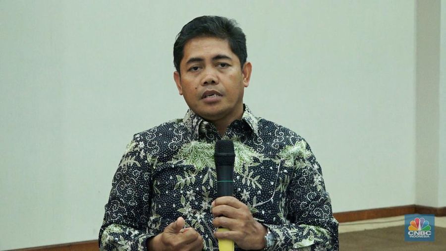 Sekjen Kemenperin Eko Cahyanto memberikan keterangan kepada wartawan di kantornya, Jakarta, Selasa (7/5/2024). (CNBC Indonesia TV)
