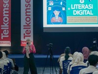 Telkomsel Sukses Dorong Literasi Digital Lewat Internet BAIK Series 8