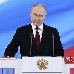 Putin Beri Sinyal Mau Kerja Sama dengan AS, Perang Berakhir?