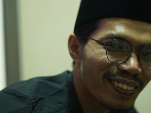 Sebelah Mata Memandang Warung Madura